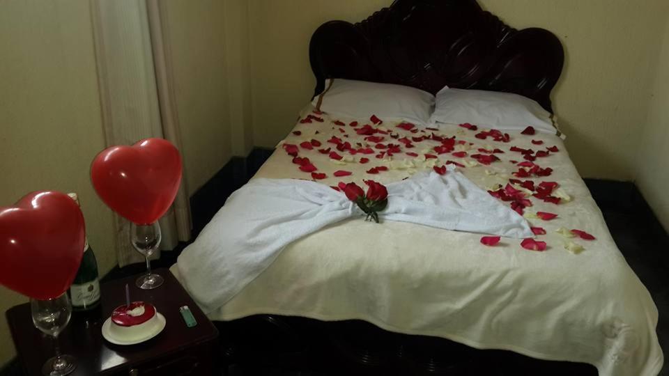 Hostal Lesly Salome Tulcán Екстериор снимка
