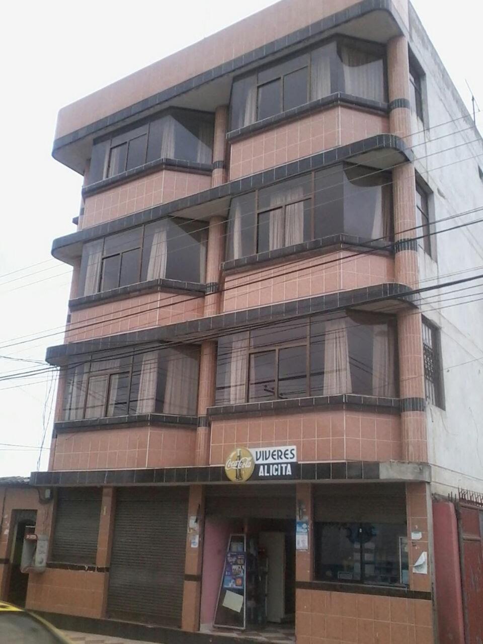 Hostal Lesly Salome Tulcán Екстериор снимка